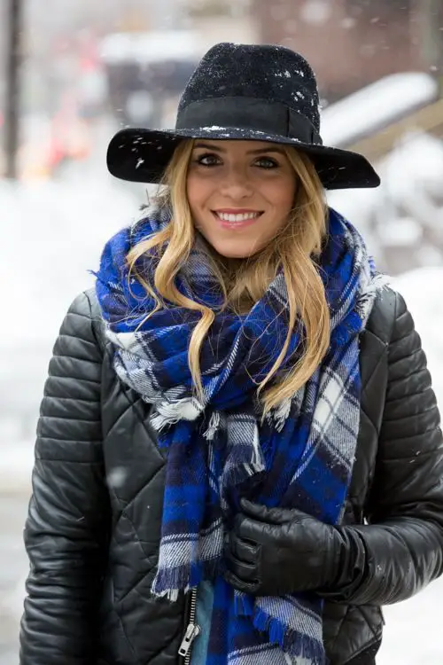 scarf-ski-outfit