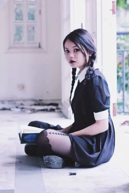 wednesday-addams-inspired-look