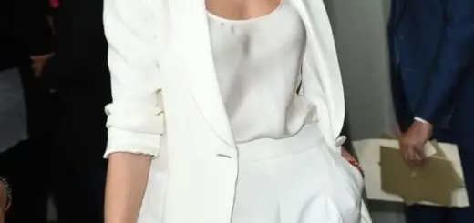 white-suit-for-ladies-2