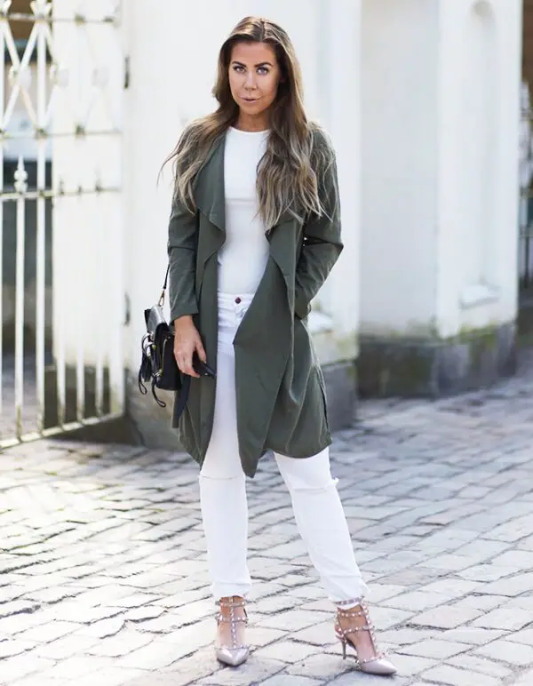 1-all-white-outfit-with-gray-coat