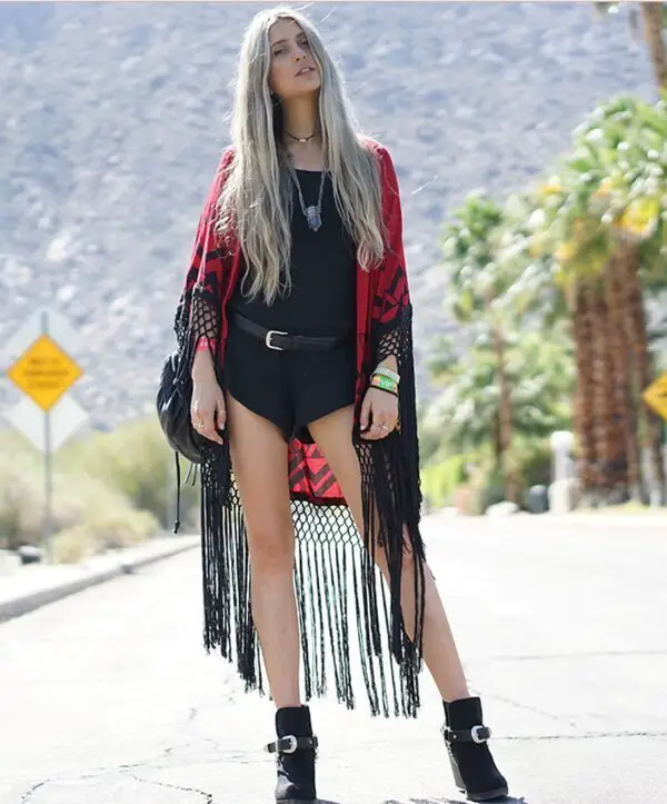 1-bohemian-outfit-with-fringed-kimono-2