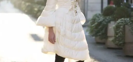 1-chic-white-puffer-coat-with-leaather-trousers