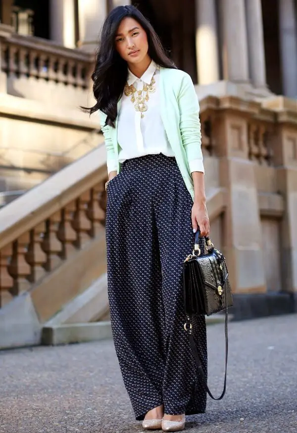 1-collared-blouse-with-necklace-and-wide-leg-pants