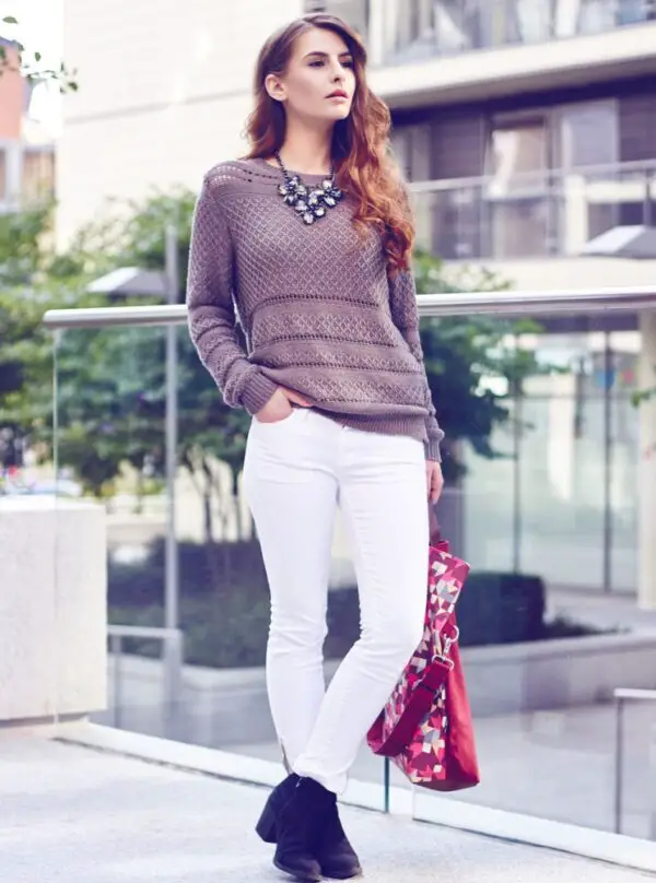 1-floral-necklace-with-sweater-and-white-jeans