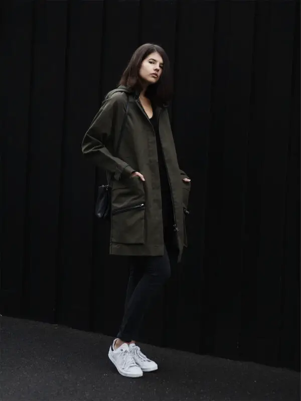1-military-jacket-with-casual-outfit-and-sneakers-1