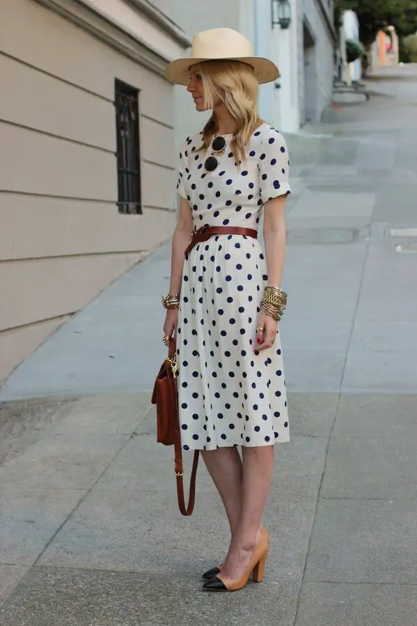 1-polka-dots-dress-with-straw-hat-and-cap-toe-pumps
