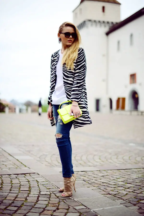 1-skinny-pants-with-lace-up-sandals