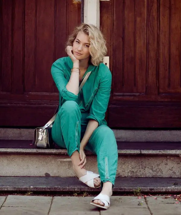1-slip-on-sandals-with-green-jumpsuit