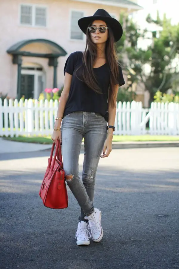 1-sneakers-with-chic-bag