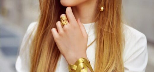 1-statement-gold-jewelry
