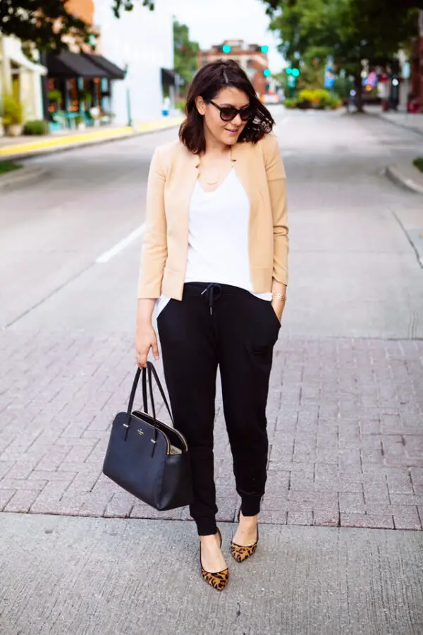 1-sweatpants-with-tank-top-and-blazer