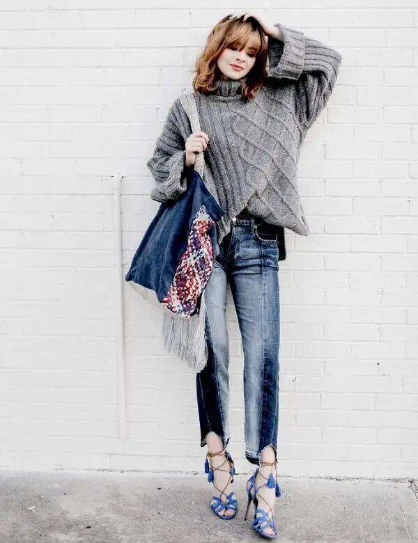 1-vintage-sweater-with-faded-jeans-and-fringed-sandals