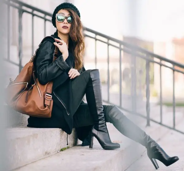 2-edgy-boots-with-black-outfit