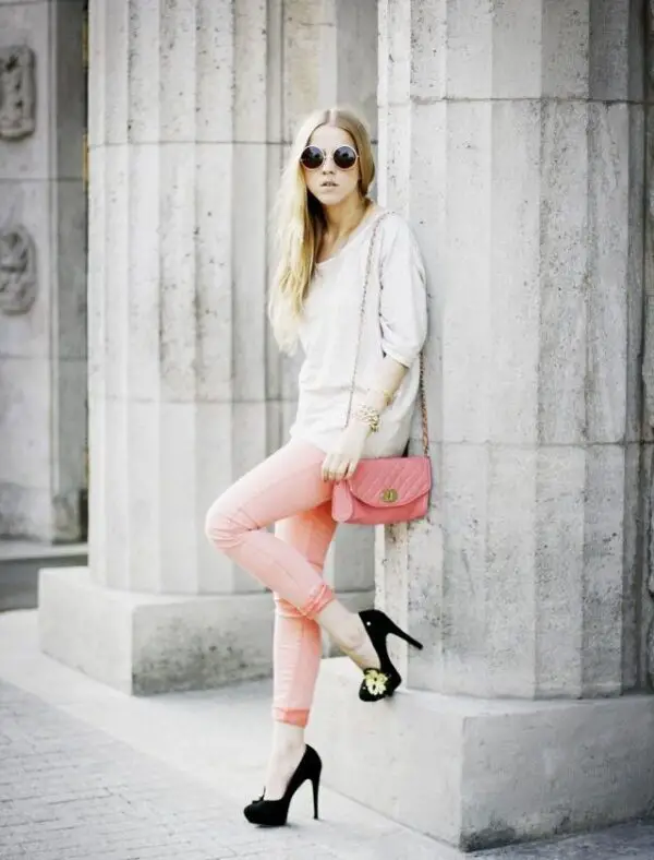2-embellished-pumps-with-pink-bag-and-casual-outfit