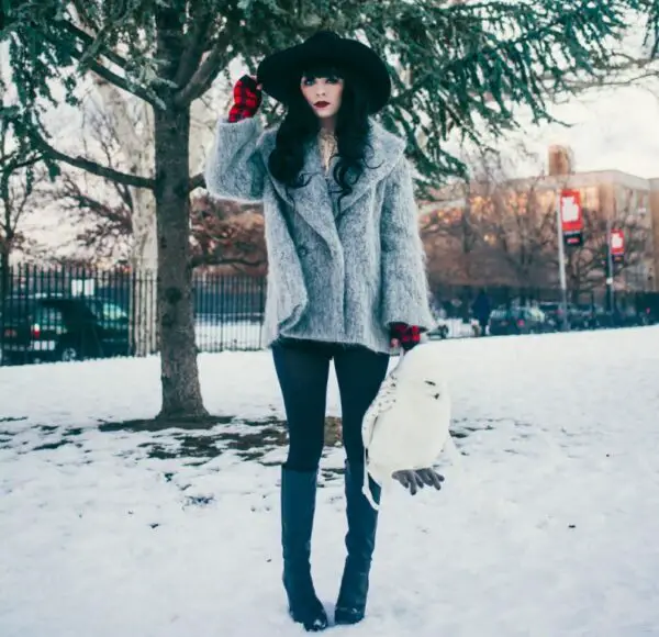 2-hat-with-winter-outfit