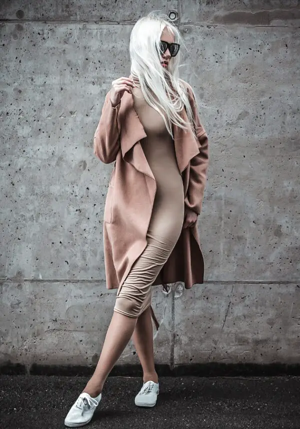 2-nude-bodycon-dress-with-sneakers-and-lightweight-coat