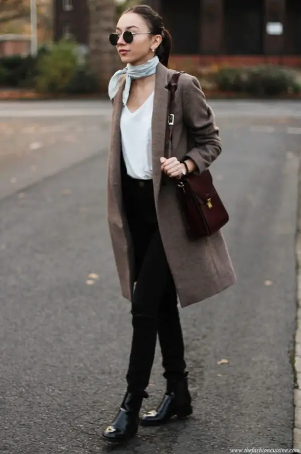 2-skinny-jeans-with-white-top-and-coat