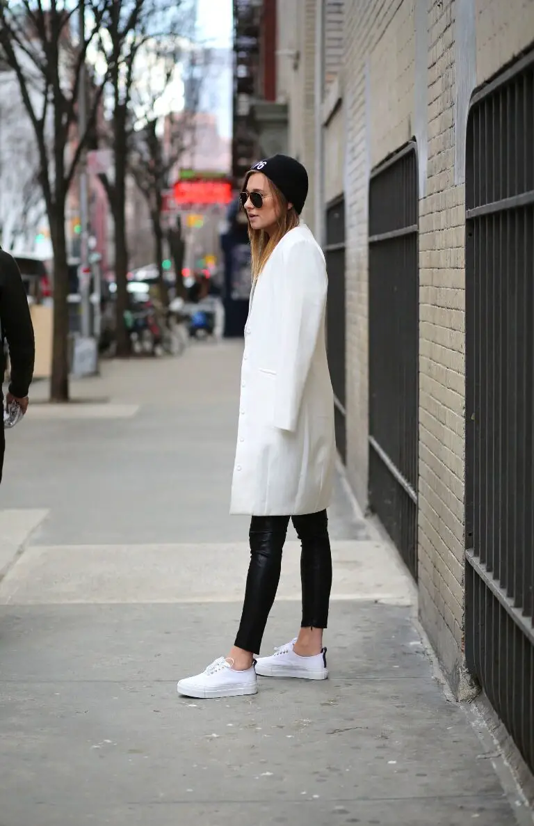 2-sneakers-with-white-coat-and-jeans