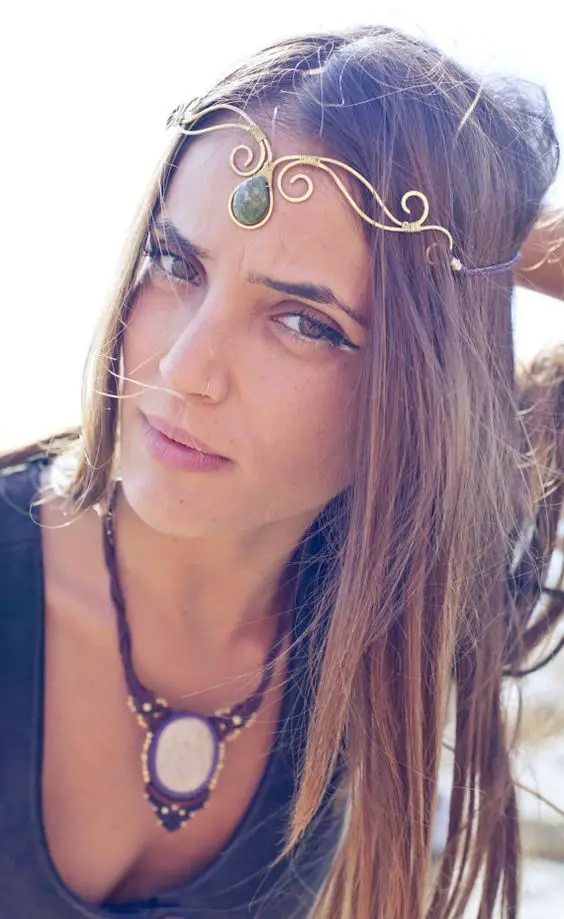 2-tribal-tiara-with-tribal-necklace