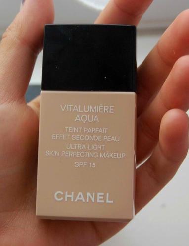 Chanel Vitalumiere Aqua foundation in beige – Glam Radar - GlamRadar