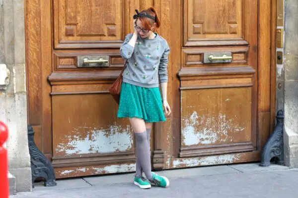 3-circle-skirt-with-sweater-and-sneakers