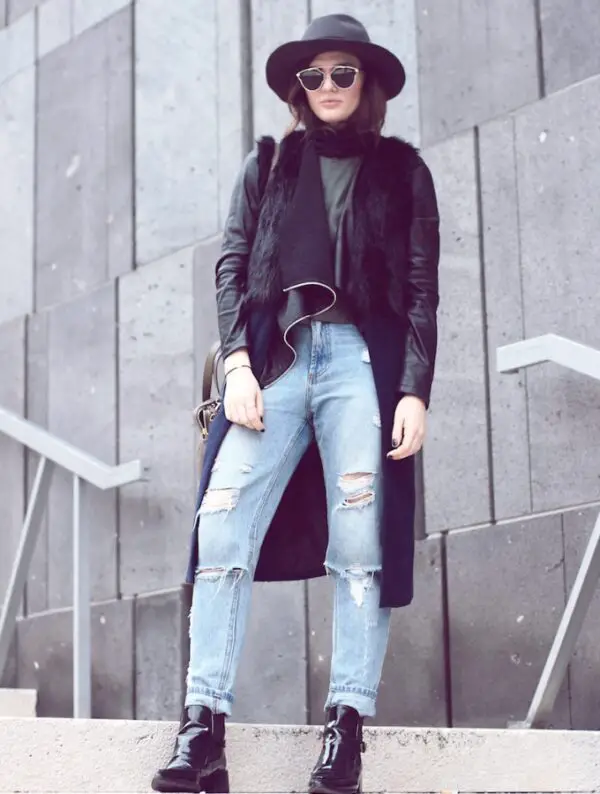 3-distressed-jeans-with-bohemian-coat