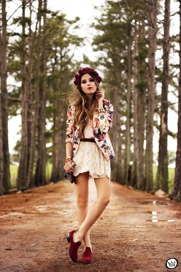 3-floral-blazer-with-lace-dress