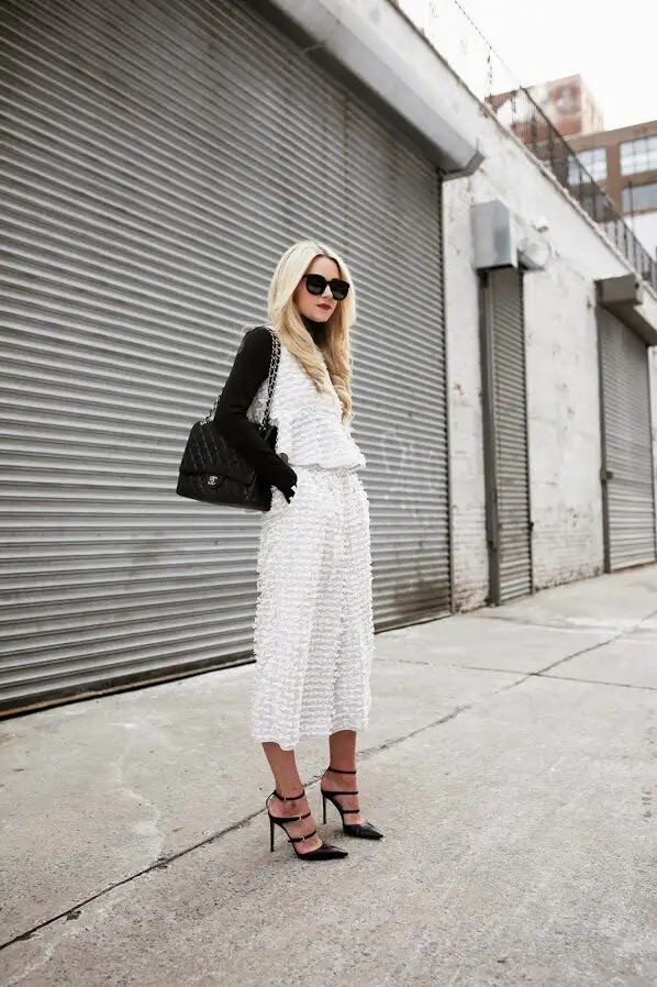 3-white-culottes-with-black-sweater