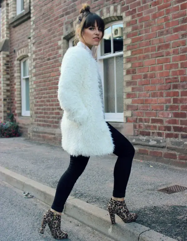3-white-fur-coat-with-skinny-jeans