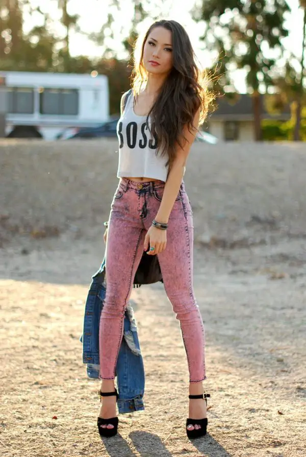 4-acid-washed-jeans-with-graphic-top
