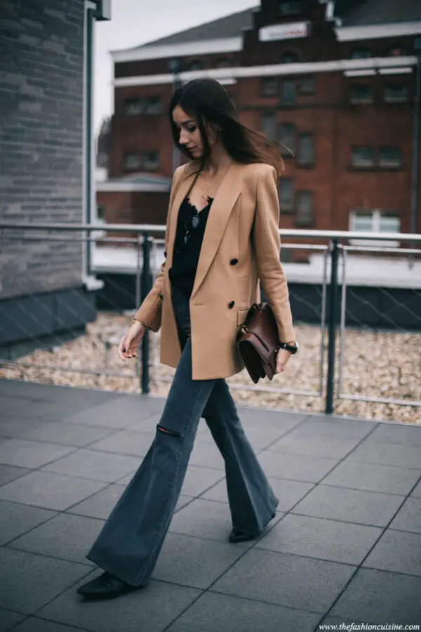 4-camel-coat-with-flared-jeans-and-black-top