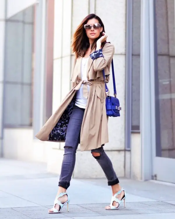 4-casual-outfit-with-lightweight-coat