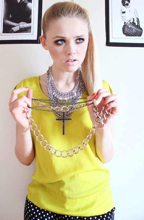 4-chain-necklaces-with-yellow-top