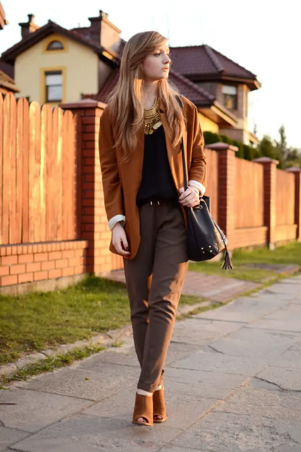 4-classic-outfit-with-brown-blazer