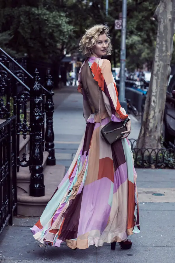 4-color-blocked-backless-maxi-dress