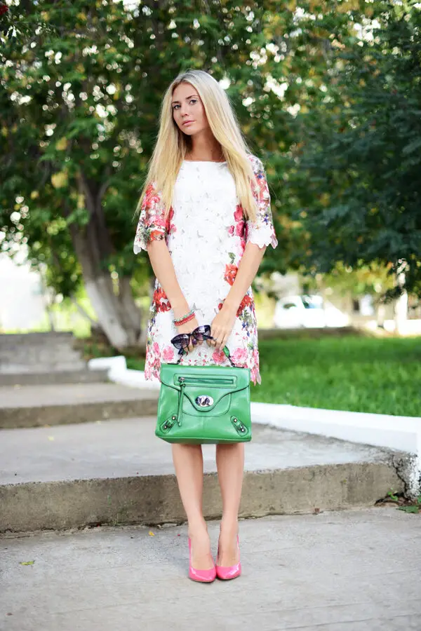 4-floral-dress-with-green-structured-bag