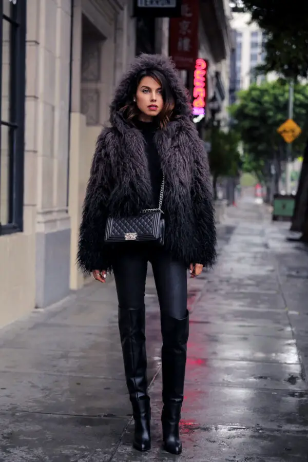 4-fur-coat-with-skinny-jeans-and-boots