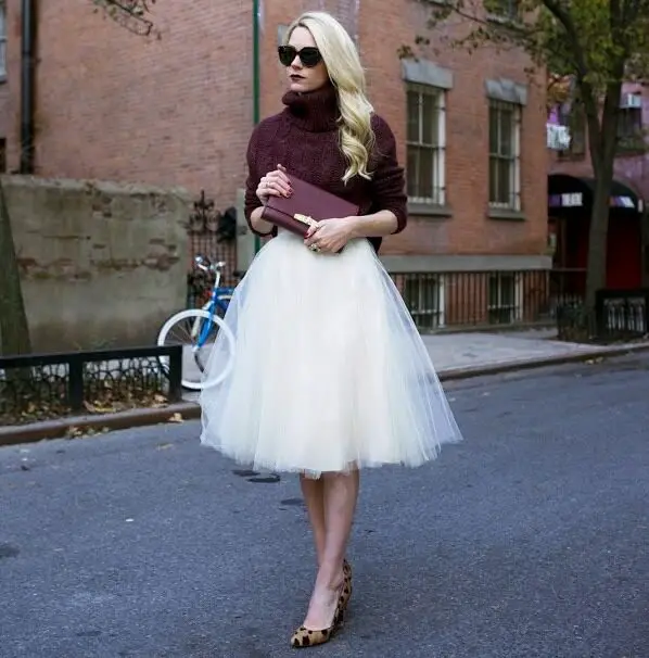4-knitted-turtleneck-with-tulle-skirt