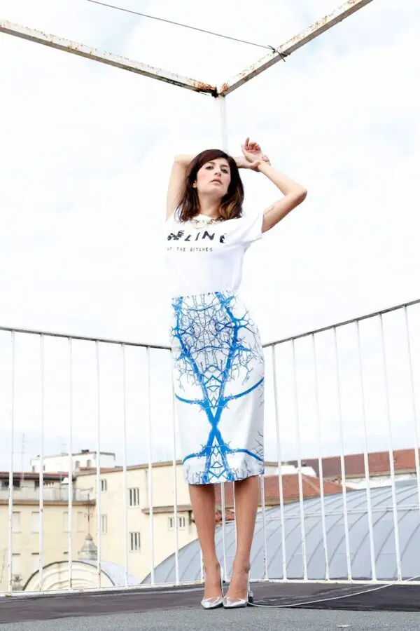 4-printed-skirt-with-graphic-tee