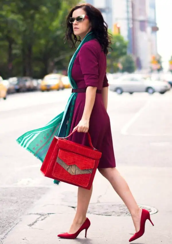 4-purple-dress-with-scarf-and-red-pumps-1