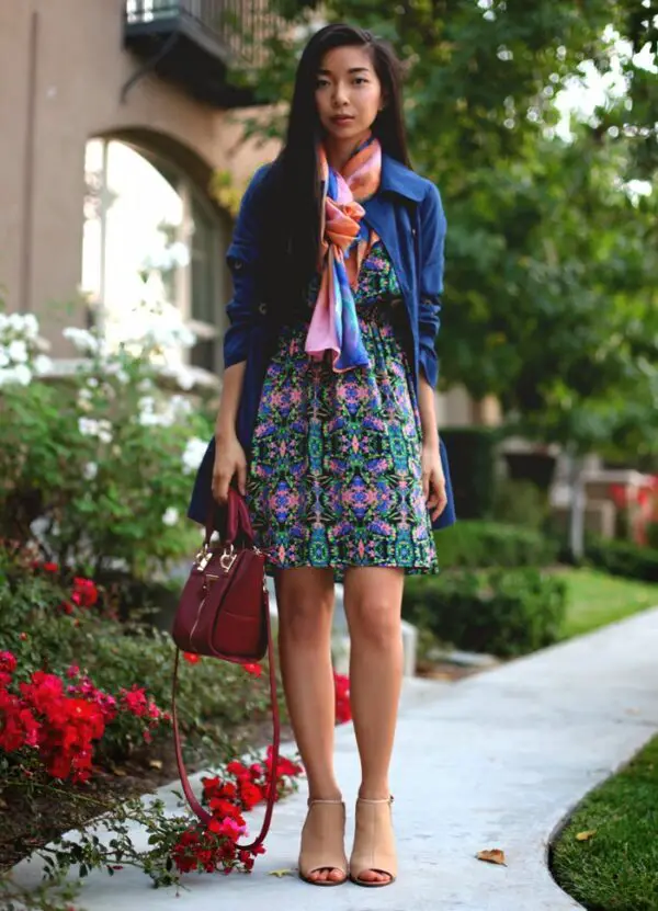 4-scarf-with-denim-jacket-and-printed-dress