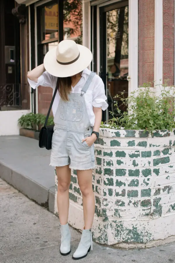 4-shortalls-with-hat-and-ankle-boots