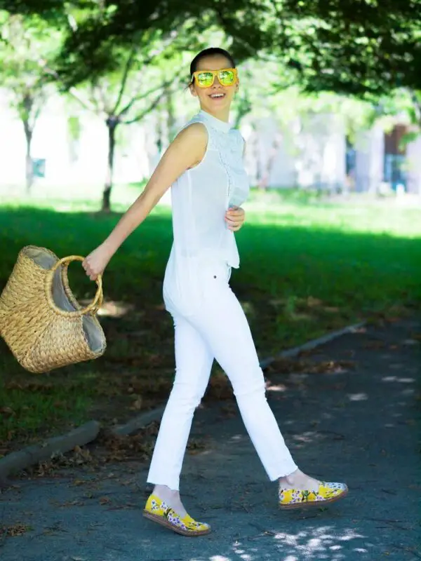 4-summer-whites-with-woven-bag-and-mercury-sunglasses