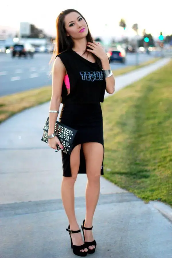 4-trendy-outfit-with-envelope-clutch