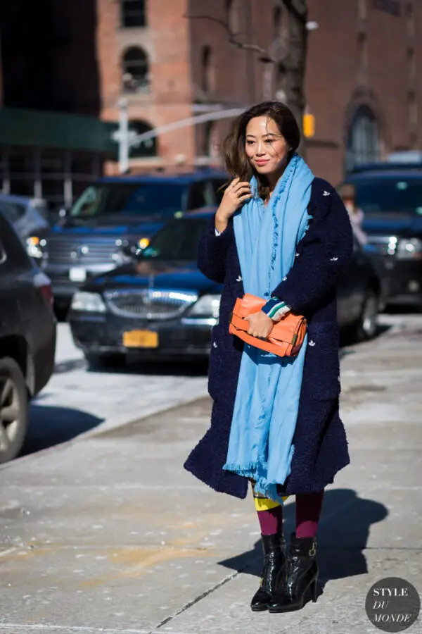 5-blue-scarf-with-oversized-coat