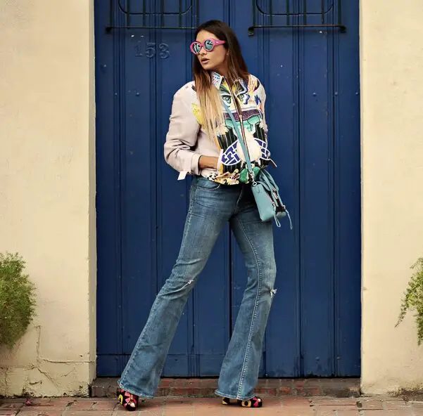 5-flared-jeans-with-quirky-print-top