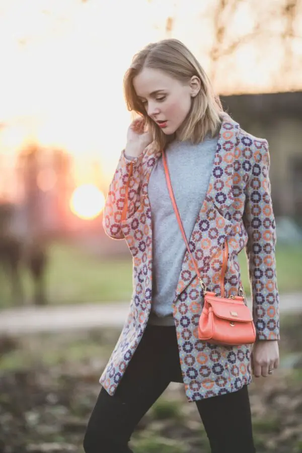 5-geometric-print-blazer-with-casual-outfit