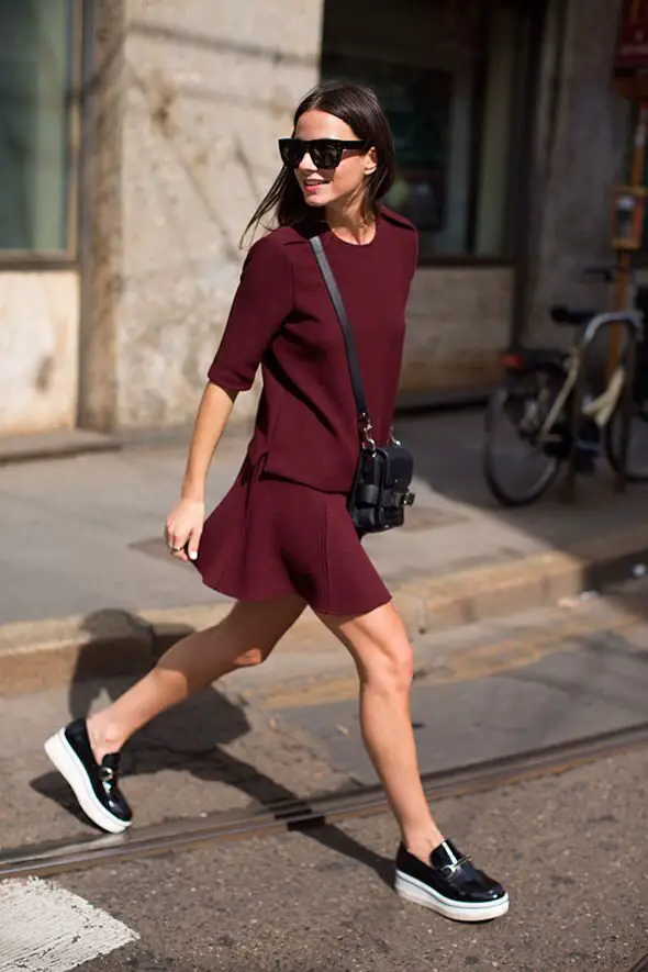 5-marsala-top-and-shorts-with-sneakers