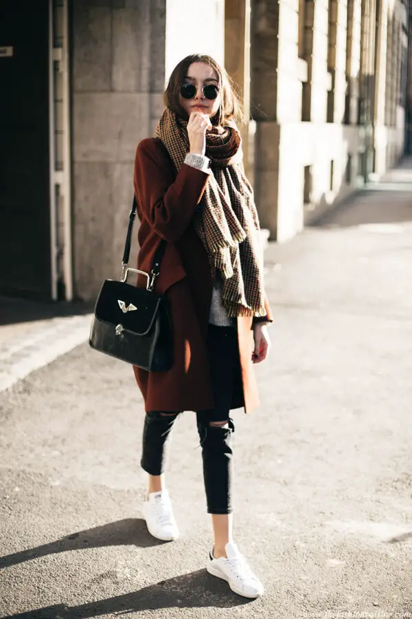 5-skinny-jeans-with-coat-and-shawl