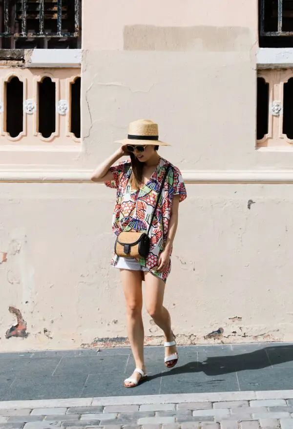 5-straw-hat-with-printed-outfit